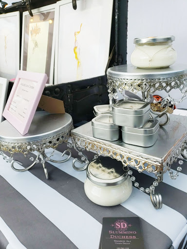 Slumming Duchess - Visual