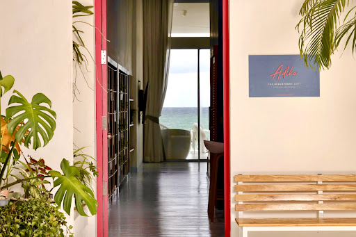 Adika - The beachfront loft
