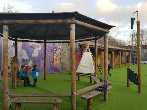 Earlsdon Primary School Gallery - United Kingdom