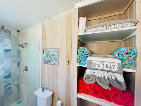 Pineapple Hideaway | Oleander Gardens by null