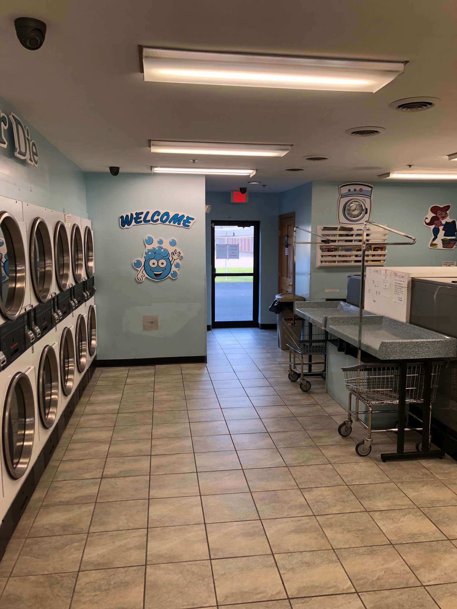 Clean laundry equipment at Amos Wash N Dry in Portsmouth, NH