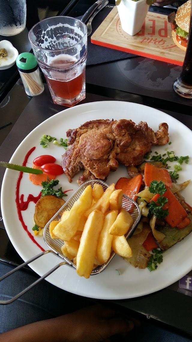 Maloya Café