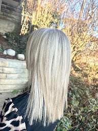 Photo n°7 de Les ciseaux de sarah à Besançon (Salon de coiffure)