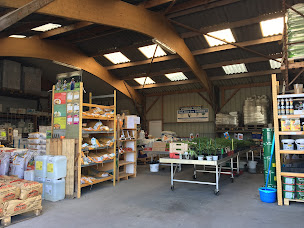 Photo n°2 de SARL Laurent Jean-Luc à Créances (Jardinerie)