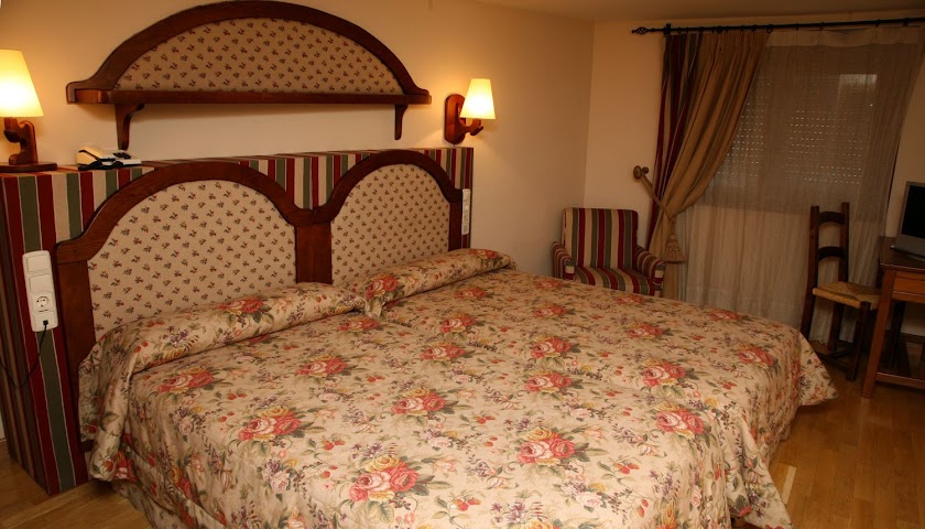 Hotel Bujaruelo Ordesa by null