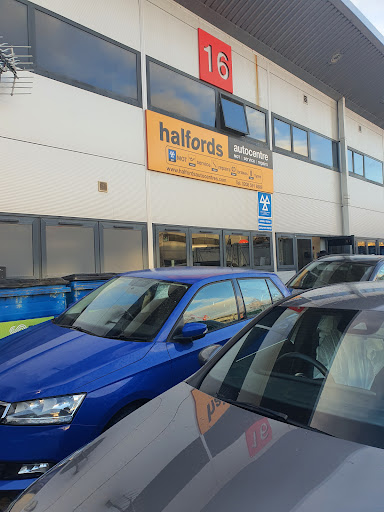 Halfords Autocentre Barking - Thumbnail