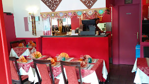 Photo n°1 de Jardin du Kashmir à Hardricourt (Restaurant)