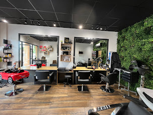 Photo n°7 de 1 Concept idéal By…J(Garéoult) à Garéoult (Salon de coiffure)