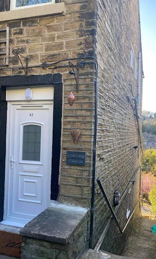 Crystal Cottage - Holiday Home in Holmfirth