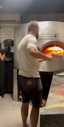 Photo n°25 de Pizza du Village Auriol à Auriol (Pizzas à emporter)