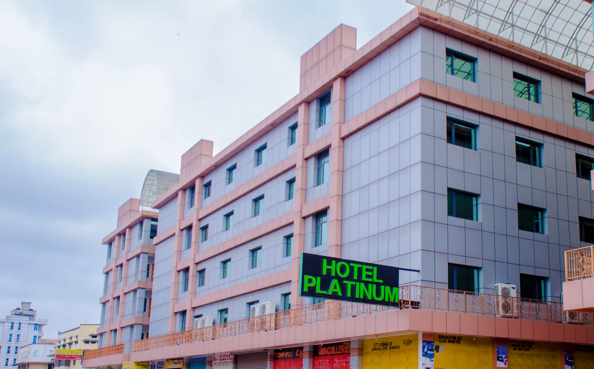 Hotel Platinum