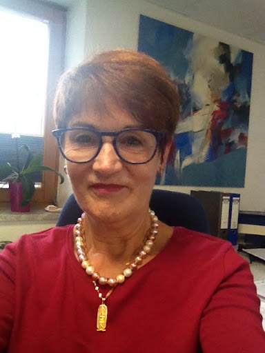 Immobilien Maklerin Monika Heller