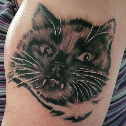 Mortez Tattoo & Piercing - Tatoo shop