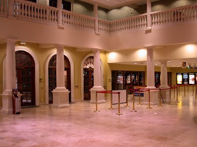Photos of Premiere Theaters Oaks 10