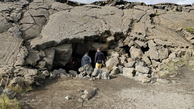 Grjótagjá cave