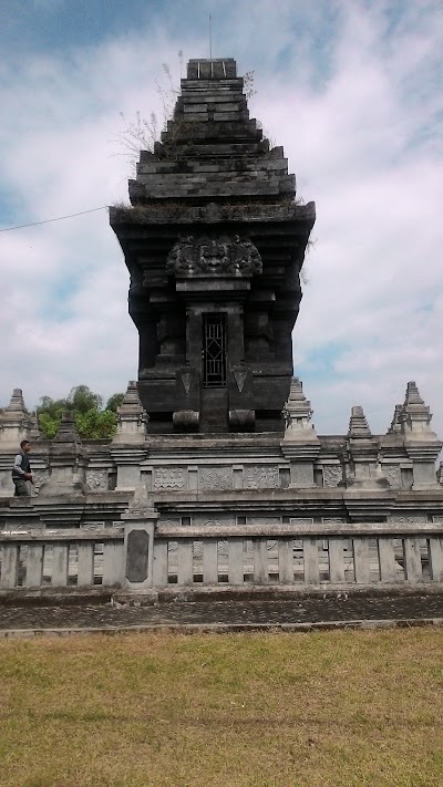 Photos of Candi Kembar