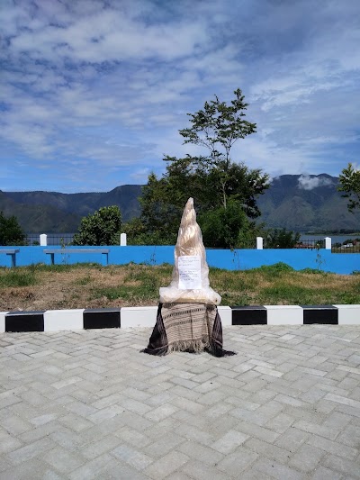 Photos of Tugu Sitohang