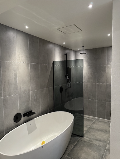 808 Advantage Tile and Stone