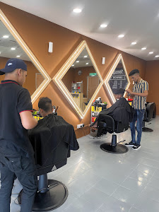 IBoss Hair Studio - Hair Salon in Layang-Layang