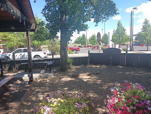 Cascade Lakes Pub at 7th St Gallery - United States