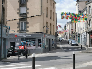 Photo n°4 de Laverie Speed Queen Mayenne à Mayenne (Service de blanchisserie)