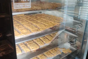 Mama Unicorn | Artisanal Bakery | Manali image