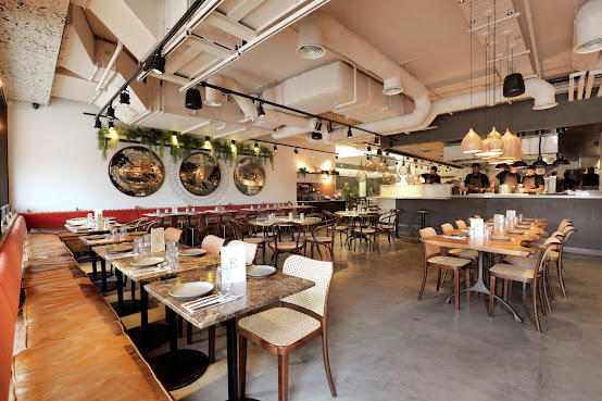 Kricket White City by null