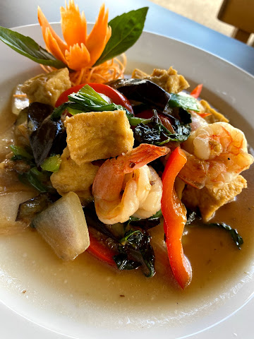 Sriracha Thai by null