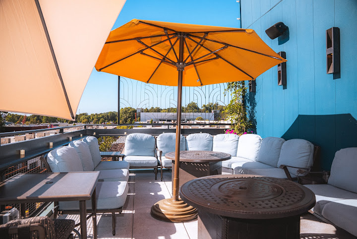 Damsel Cabaret Restaurant & Bar by null