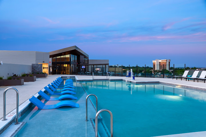 Cortland Columbia Pike by null