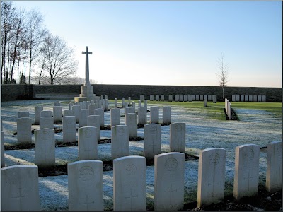 Photos of Sanctuary Wood Cemetery