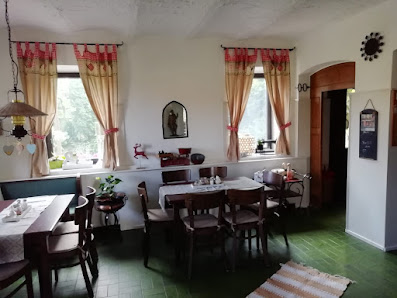 Iris Brotzeitstüble im alten Thannhof Schulerloch 4, 87730 Bad Grönenbach