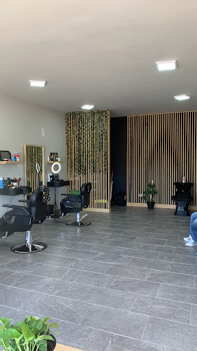 El Macho Barberia y Peluqueria