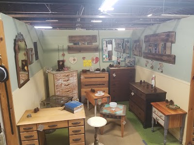 Sweeten Creek Antiques & Collectibles, LLC