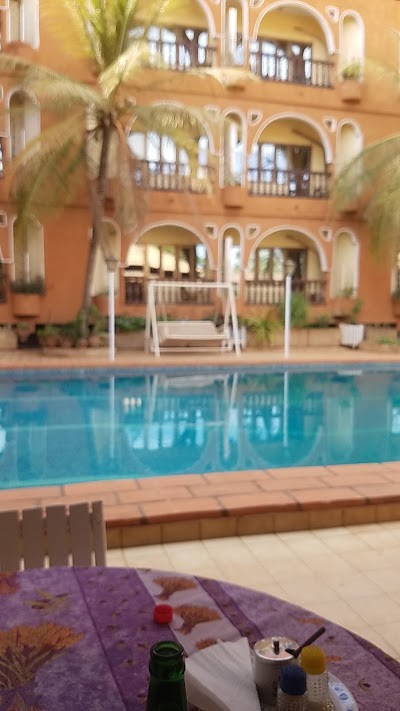 Photos of H&ocirc;tel L&acute;Auberge ***