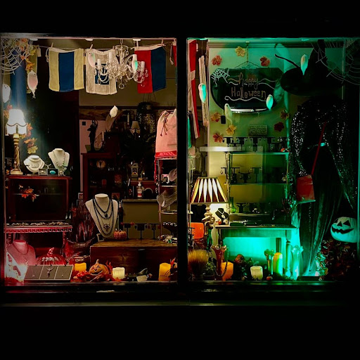 The Antiques Shop - Thumbnail