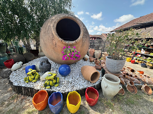 Photo de Poterie Du Rond Point