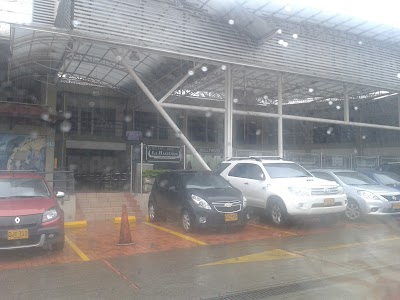 photo of Centro Comercial La Hacienda