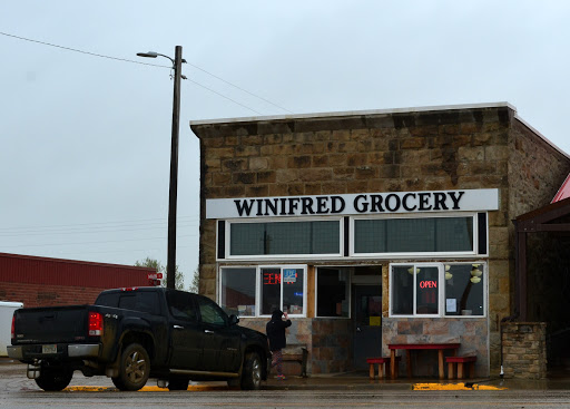 Winifred Grocery Logo