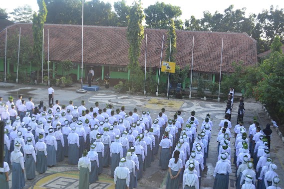 SMA Negeri 1 Citeureup, Author: Juan Pratama