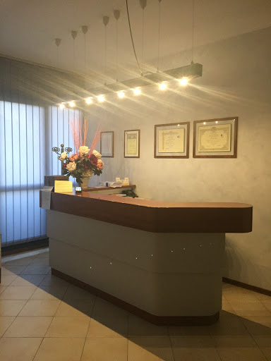 Dott.ssa Natalini Sandra Specialista in Odontostomatologia - Thumbnail