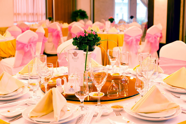 Hương Sen Hotel by null