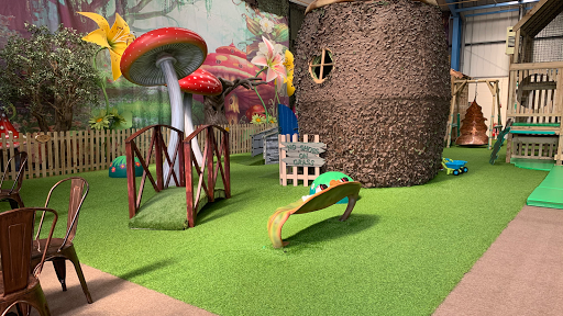 Poppelwood Play Centre - Thumbnail