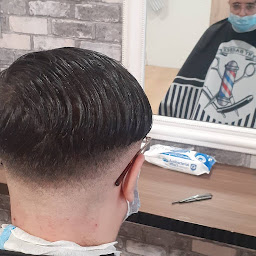 Photo n°4 de Escale coiffure #barber shop# à Reims (Salon de coiffure)