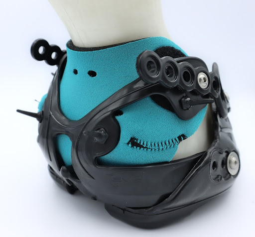 Walking On Boots - Thumbnail