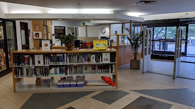 UNM Health Sciences Library & Informatics Center