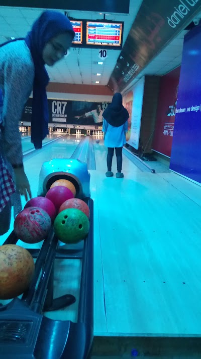 Photos of Pardis Bowling