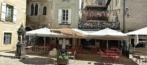 Photo 10 - Wiki Burger