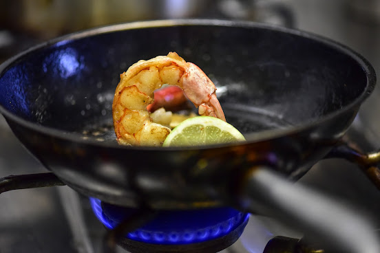 SCHWEIZERS RESTAURANT by null