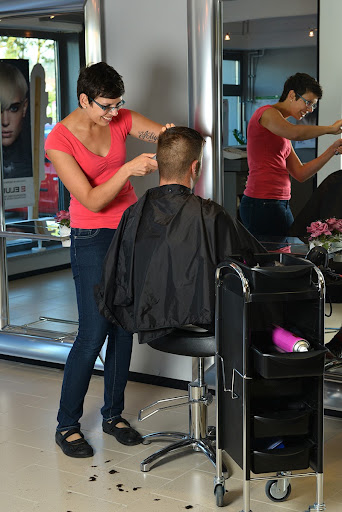 Friseursalon Kelheim - Haargenau by Heidenreich - Thumbnail
